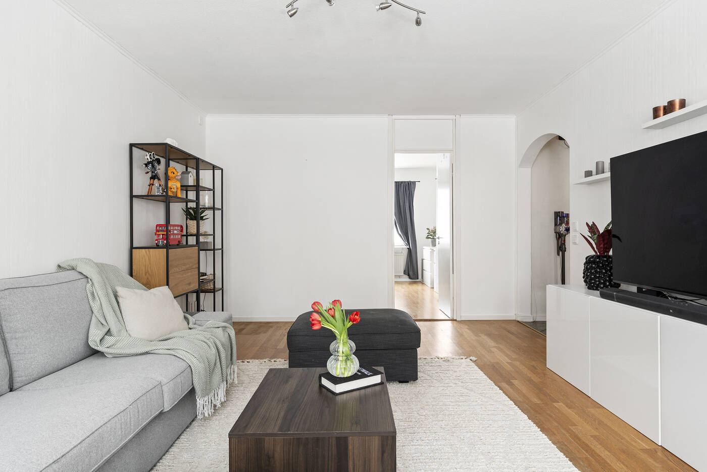 b9077f2d-1309-45f0-b237-7797171009d8