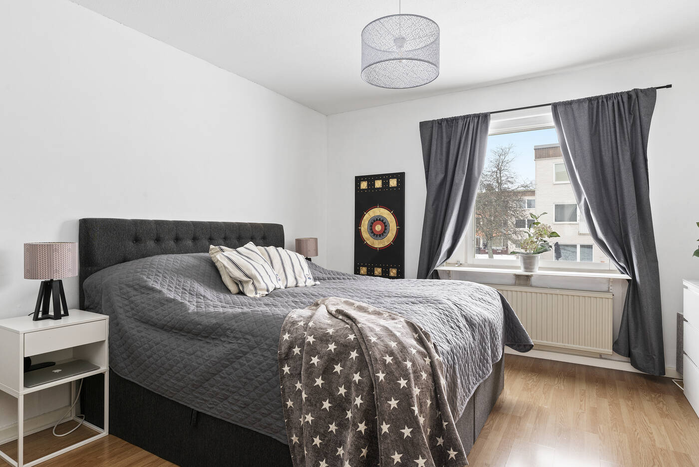 ab98a887-c965-43ca-be96-c18ccf7142d1