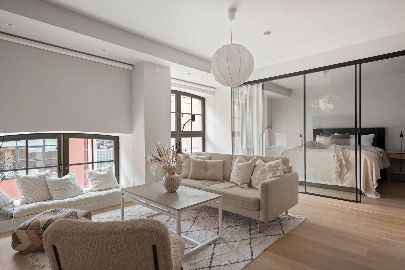 e5ab070b-ceea-4757-84d2-6199b913e14e