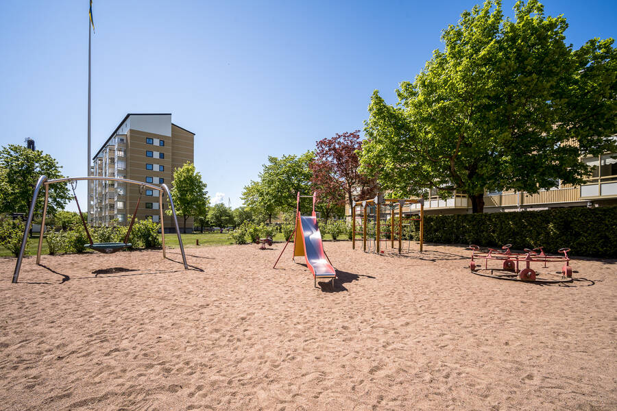 Lekplats innegården