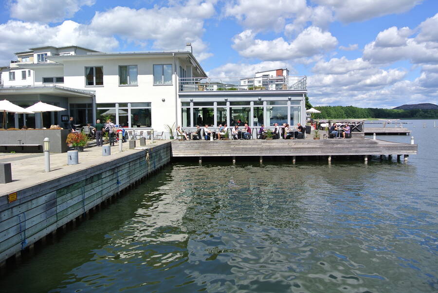 Trevliga restauranger vid Hägernäsviken