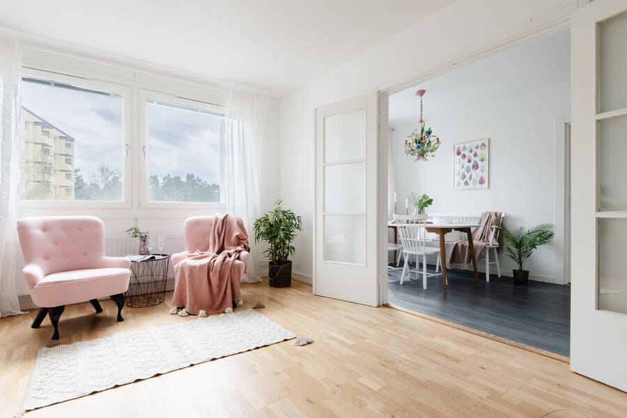 Dubbeldörrar in till kök
