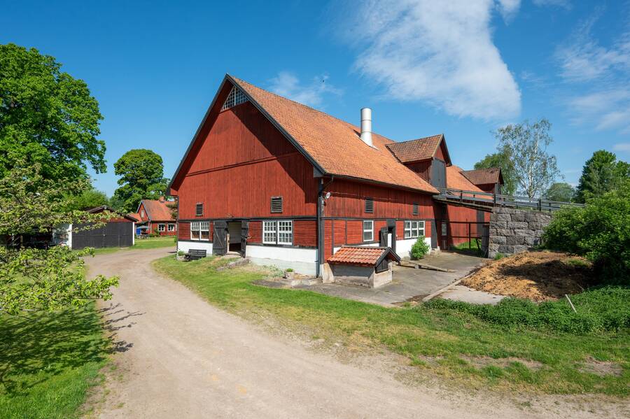 Gavel på stall gödselplatta