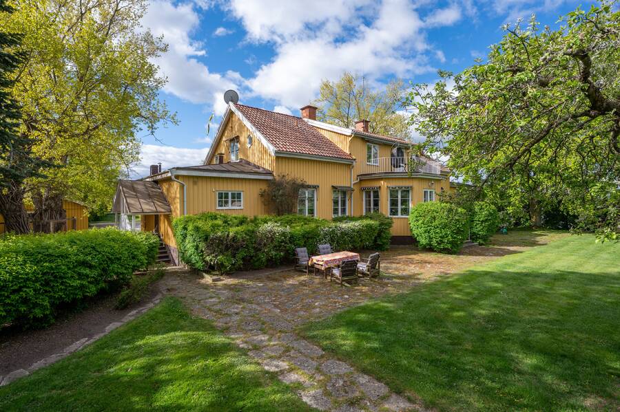 Baksida Tornby Gård