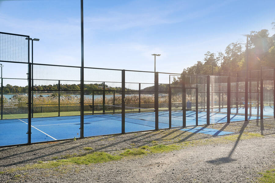 Saltsjöbadens Padelbanor vid IP och Neglingemaren