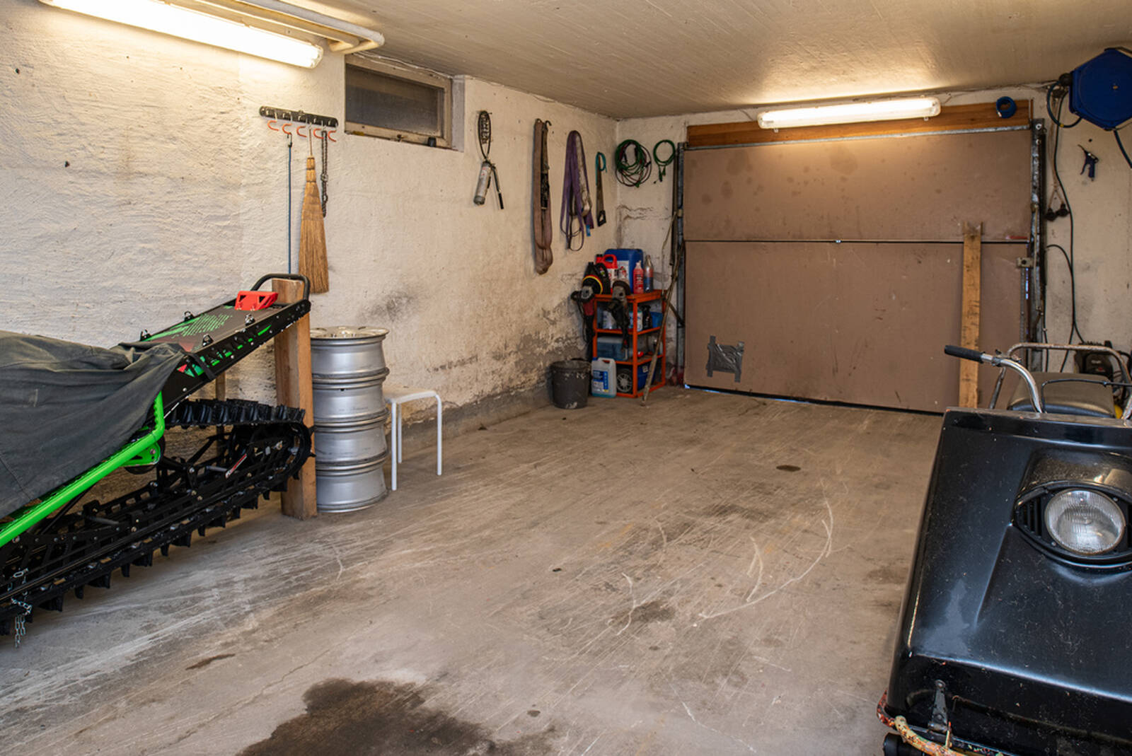 Garage i källaren, Övrigt