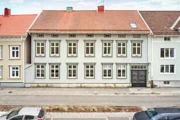 Vakant bostadsfastighet i centrala Vänersborg med utvecklingsmöjligheter!