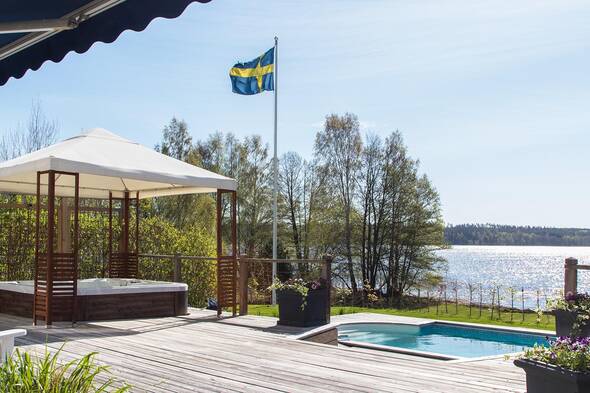 Ullnasjön och pool