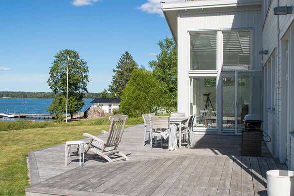 Väl tilltagen altan