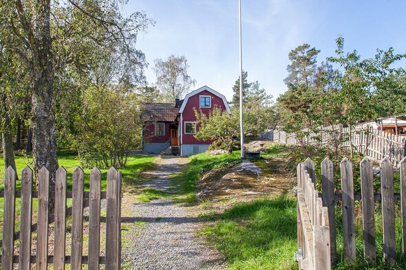 Stor härlig trädgårdstomt