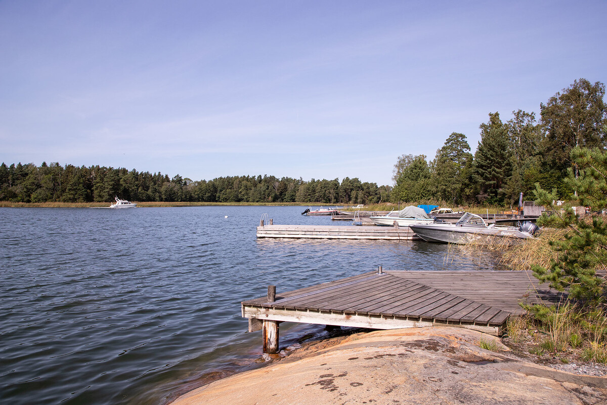 Egen brygga på allmänningen