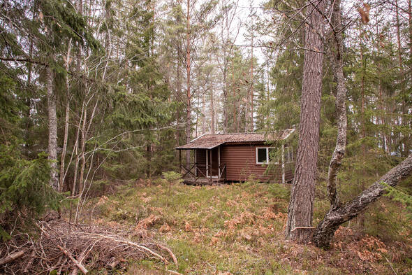 Idag bebyggd med ett enkelt fritidshus