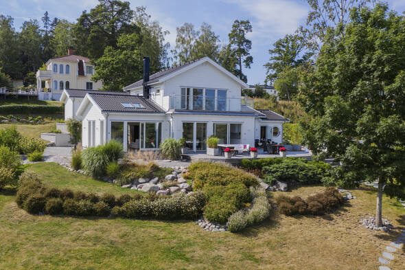 Modernt hus med fina detaljer och genomtänkta lösningar