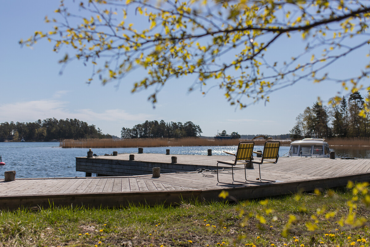 Två båtplatser ingår, här den i Strömsundet