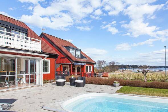 Bekvämt boende vid vattnet