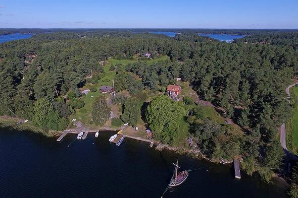 Granne med naturområde