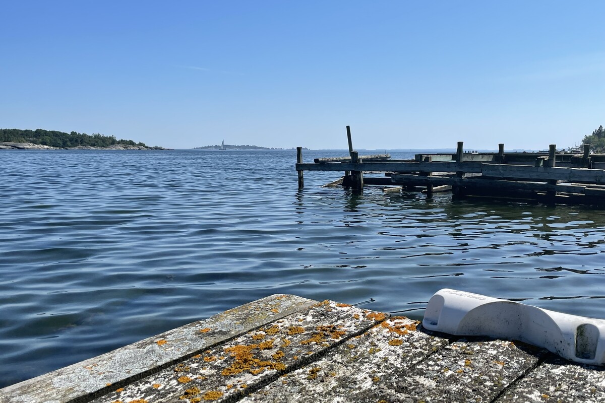 Från bryggan söderut