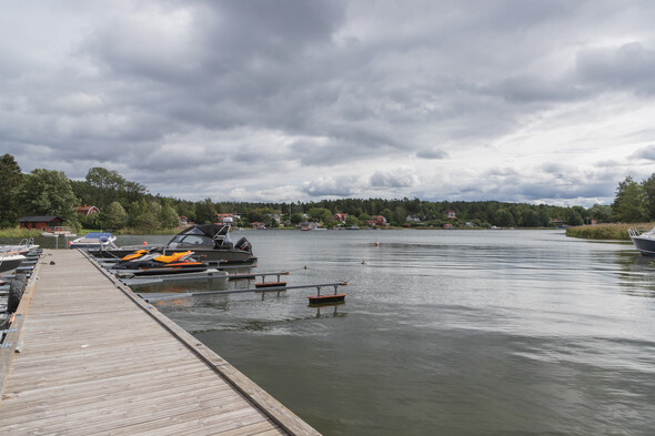 Båtplatsen ligger helt skyddat