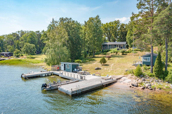 Fint sjöställe strax söder om Gällnö