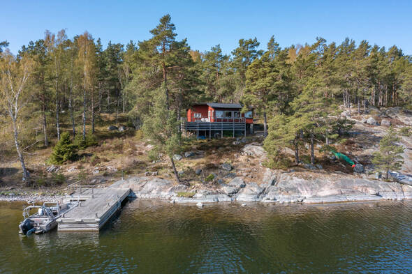 Sjötomt på Vårholma