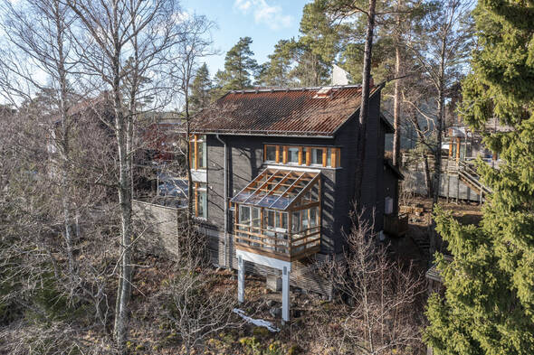 Ett hus byggt i samklang med naturen