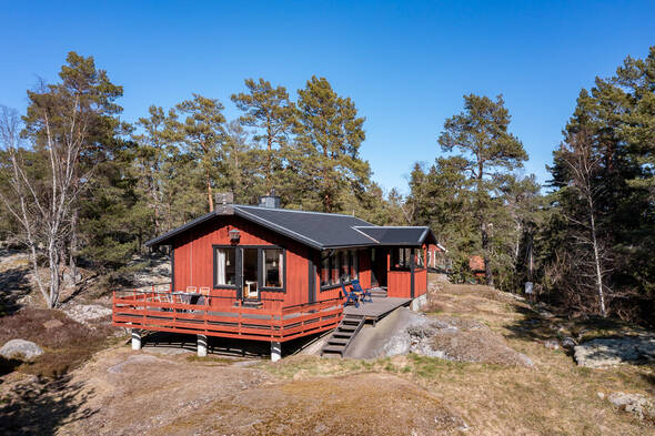 Rejält hus med fritt läge