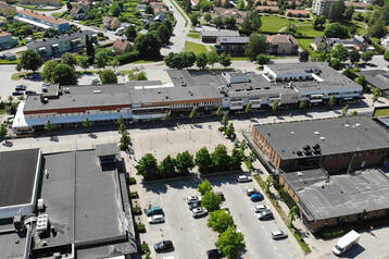 Centrumfastighet – bostäder och kommersiella lokaler