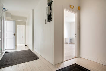 Ljust charmigt kontor i Älvsjö