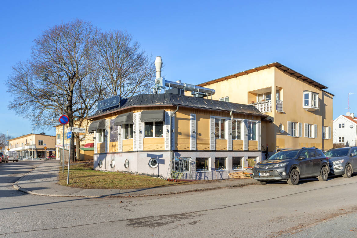 Utvändigt - fastighetens gavel mot Bergslagsvägen/Galtabäcksvägen 6152023_1_6152023-extra-02-a (2)_1.jpg