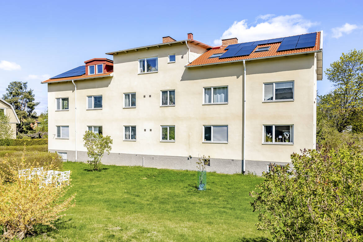 Lindalsvägen 24 gårdssida