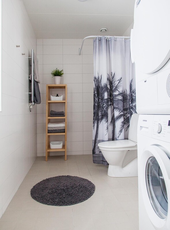 Badrum med tvättdel