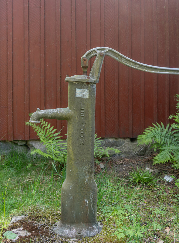 Handpump för vattnet
