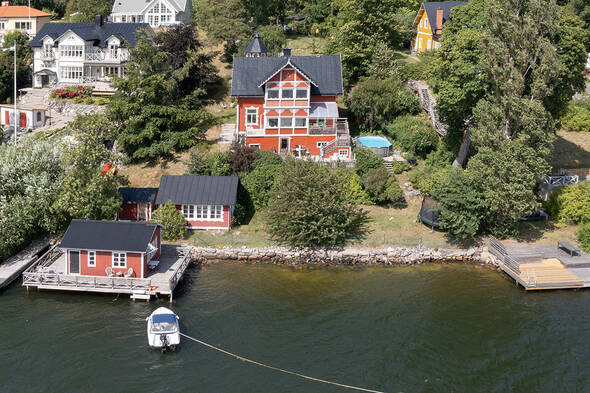 Södervänd sjötomt