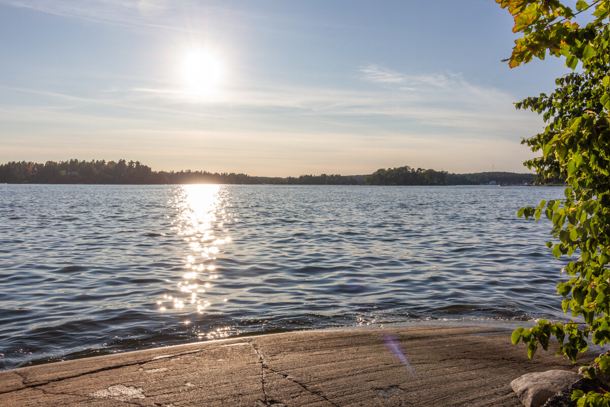 Badklippa i kvällssol