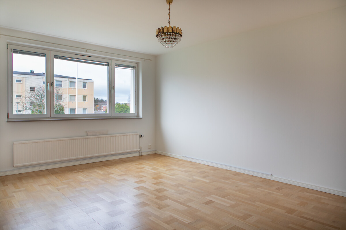 Vardagsrum med ekparkettgolv