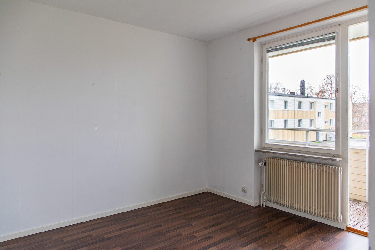 Sovrum med laminatgolv