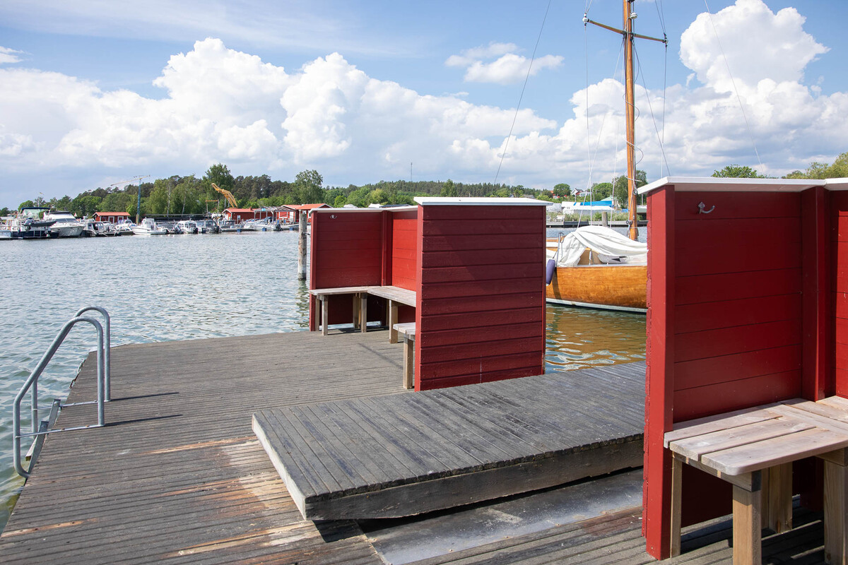 Närbelägna Ytterbyviksbryggan