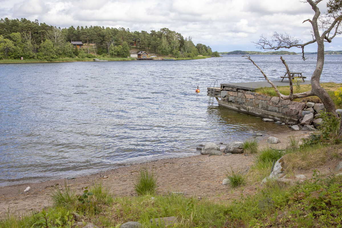 Närbelägna S:9 med badmöjlighet