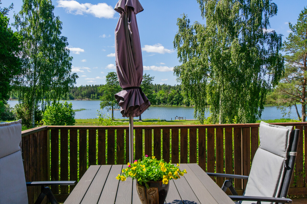 Utsikt från verandan