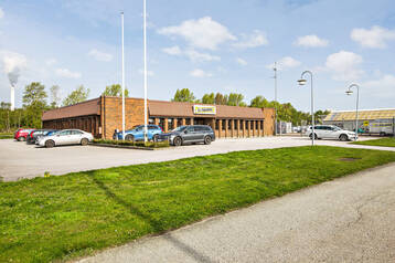 Kontorsfastighet med lager